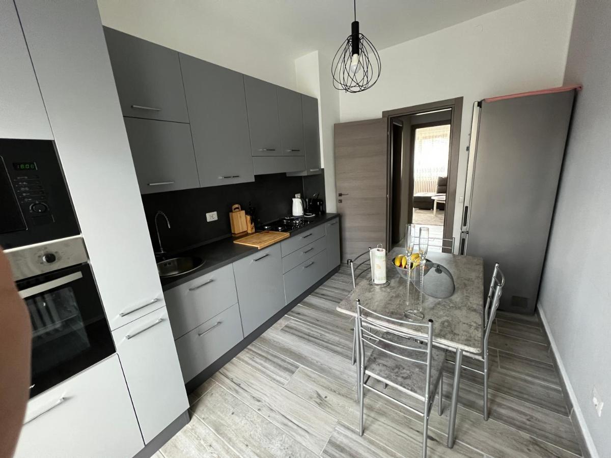 Casa Di Afi, Perfect For 4 - Kitchen - Parking - Netflix Apartment Arona Bagian luar foto