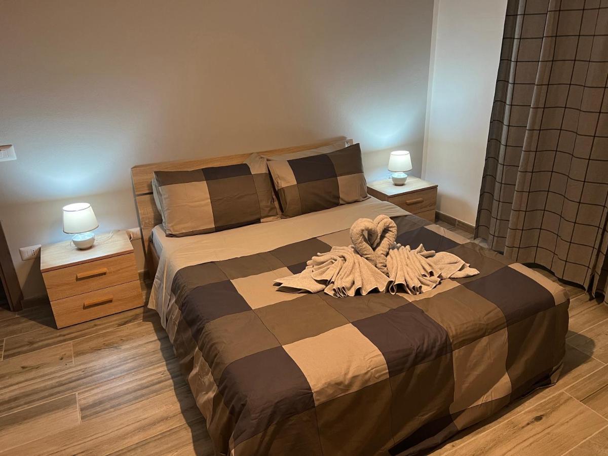 Casa Di Afi, Perfect For 4 - Kitchen - Parking - Netflix Apartment Arona Bagian luar foto
