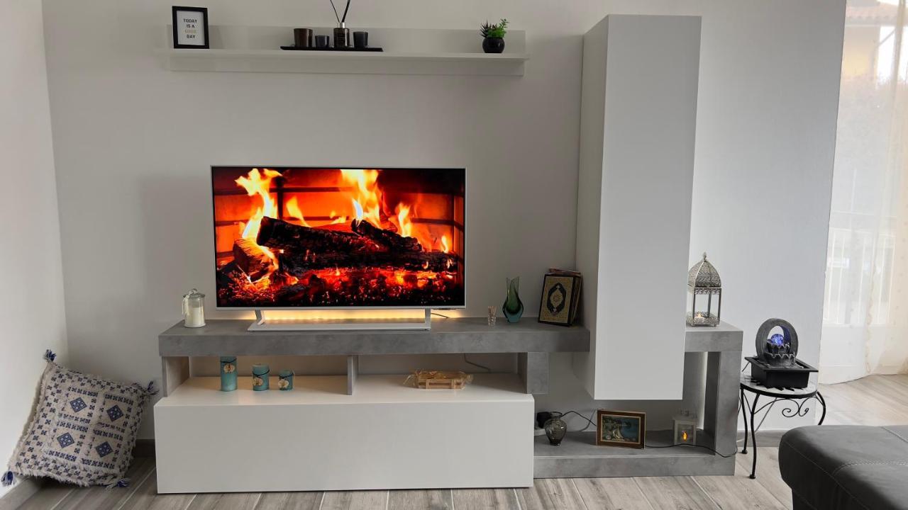 Casa Di Afi, Perfect For 4 - Kitchen - Parking - Netflix Apartment Arona Bagian luar foto