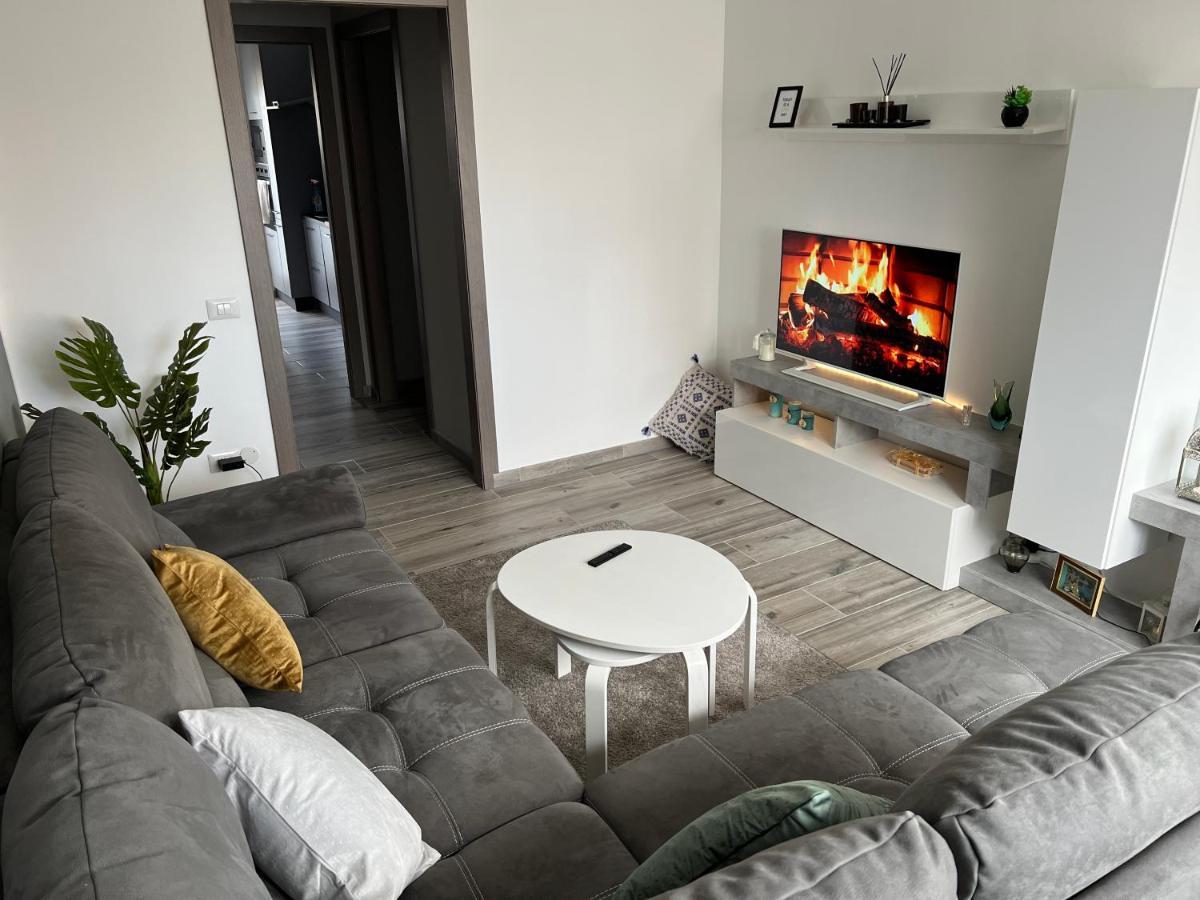 Casa Di Afi, Perfect For 4 - Kitchen - Parking - Netflix Apartment Arona Bagian luar foto